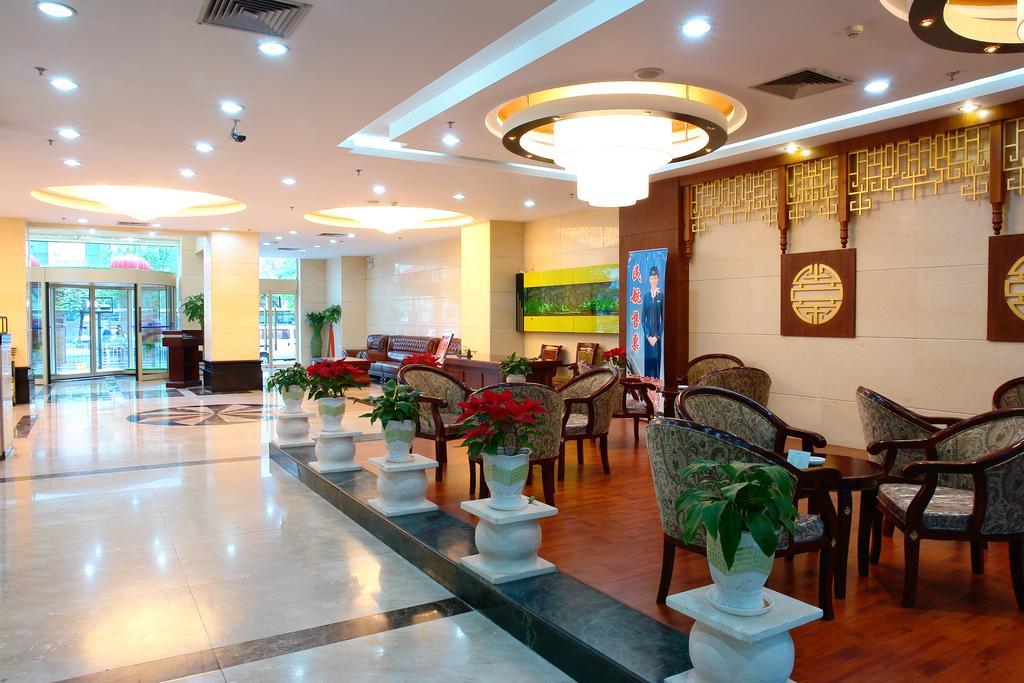 Hilton Garden Inn Chengde Mountain Resort Экстерьер фото