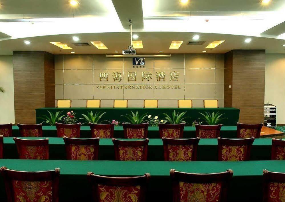 Hilton Garden Inn Chengde Mountain Resort Экстерьер фото